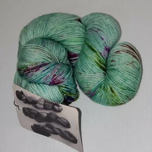 Fiber Goods Co "LADY MIDNIGHT" 80% Merino 20% Wool 400 Yards - Picture 1 of 9