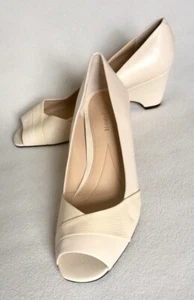 Easy Spirit Lallie Wedge Pumps Cream Beige Peektoe sz 9.5 M - Picture 1 of 5
