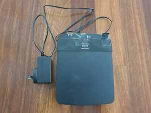 Cisco Linksys E1500 Router - Picture 1 of 2