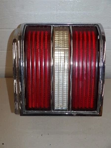 TAILLIGHT ASSEMBLY LAMP RH PASSENGER SIDE 1974 PONTIAC GRAND PRIX - Picture 1 of 8