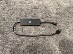 Microsoft 4k WIreless DIplay Adapter Model 1942 - 3. gen - Zdjęcie 1 z 1