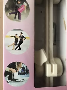 Neu! Karton ROLLERGUARD Eiskunstlaufschuhe in In/Outdoor Rollschuhe umwandeln - Bild 1 von 9