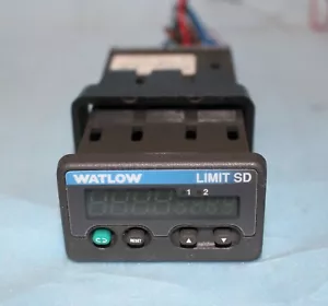 CONTROLADOR LÍMITE WATLOW SD3L-HJCA-AARG 100-240VAC 10VA con soporte de montaje - Imagen 1 de 5
