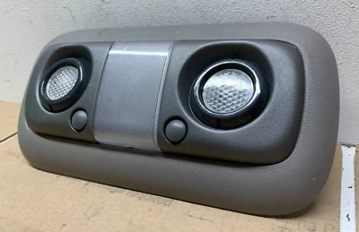 Chevy GMC C/K 1500 1995-1999 camioneta Silverado interior cúpula carcasa clara gris Foto 1 de 4