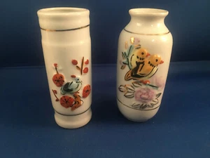 Pair of Vintage Ceramic ~ Bud Vases ~ with Bird & Flower Designs - Picture 1 of 8