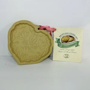 Braune Tüte Plätzchen Kunst Herzform 1997 Plätzchenform Akanthus Herz M2 - Bild 1 von 3