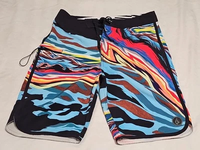 VOLCOM Parrillo Mod Tech Crazy Striped Lightweight BoardShorts SZ W32×L9 - Image 1 of 4