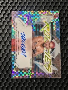 2025 Topps Finest UFC - #FRA-DM Daniel Marcos Xfractor Rookie Autograph (SSP) - Bild 1 von 2