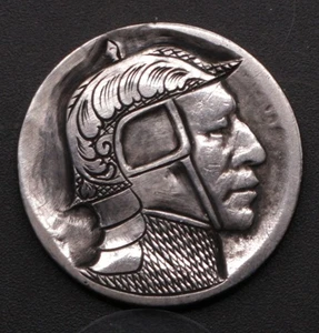 RustScroll - Battle Cut - verzierter Helm - handgeschnitzt - Kriegerhelm Hobo Nickel - Bild 1 von 3