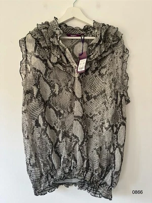 New Look Inspire Snakeskin Ruffle Blouse – Size UK 22  New With Tags - Image 1 of 4