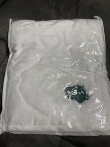 Milwaukee Bucks White Plush Blanket 4'x5.5' New In Bag Giveaway - Picture 1 of 4