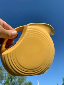 FIESTA WaRe Small DISC Ice Water Juice PITCHER 6" SUNSHINE YELLOW Retired ❤️m13 - Picture 1 of 8