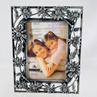 Malden International Designs Pewter Ornate Daisy Flowers Picture Frame 3.5 x 5 - Image 1 of 4