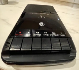 Reproductor Grabador de Cassette GE Funciona con Batería o Eléctrico 3-50275A Funciona 4-C Batería - Imagen 1 de 10