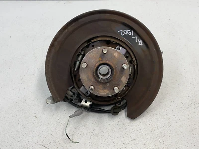 Buje nudillo husillo trasero izquierdo Subaru WRX Sti 2015-2021 AWD 1502 OEM Foto 1 de 4