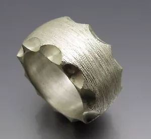 DISEÑO MADURO - ANILLO PUNTIAGUDO - DE ORFEBRERÍA PROPIA - PLATA DE LEY 925 - Imagen 1 de 6
