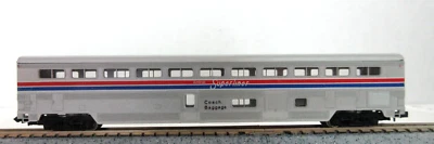 N Scale Con-Cor Amtrak Super Coach Bag 4621 - Image 1 of 4