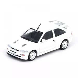 INNO64 1/64 FORD ESCORT RS COSWORTH BIANCO LHD PRESSOFUSO CON RUOTA DA CORSA OZ RALLY - Foto 1 di 4