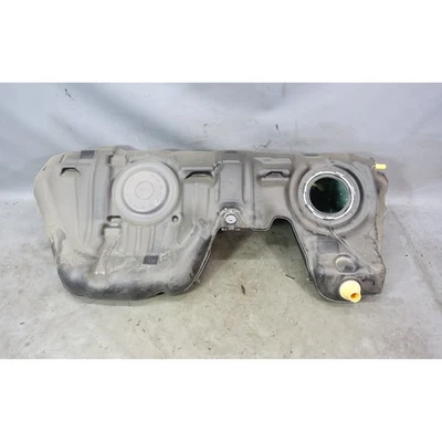 BMW F30 2012-2020 serie 3 serie 4 tanque de combustible de gasolina de plástico de fábrica OEM Foto 1 de 4