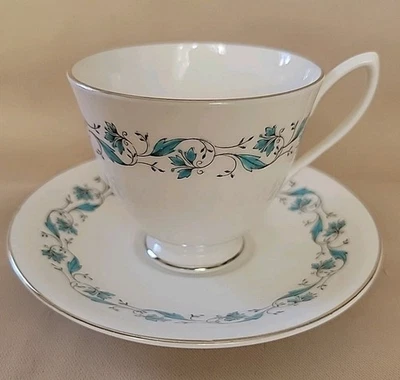 Royal Albert гармонии кости фарфора чайная чашка и блюдце синий цветы, платиновая отделка РЕДКАЯ - Изображение 1 из 4