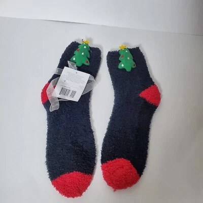 Slipper Fuzzy Christmas Tree Crew Socks Womans size 9-11 Warm Soft Cozy  - Image 1 of 3