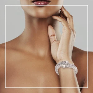 Bracciale rigido da donna in acciaio con cristalli swarovski originali brillanti - Foto 1 di 2