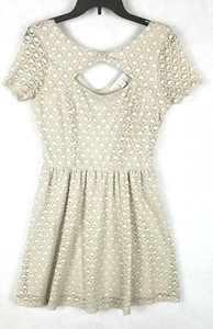 LC Lauren Conrad Short Sleeve Geometric Cutout Dress Medium Lined Beige Lace - Picture 1 of 8