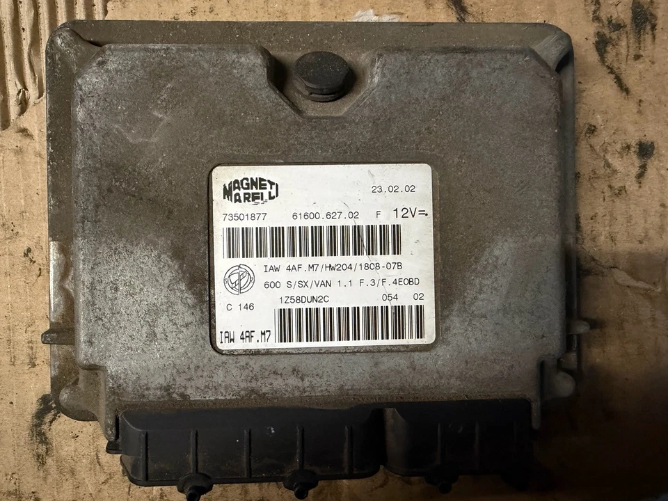 CENTRALINA MOTORE ECU FIAT SEICENTO / 600 - 1.1 BENZINA -  73501877 / IAW4AF.M7 - Immagine 1 di 2