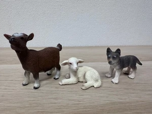 Schleich Farm World Konvolut Lamm, Zwergziege, Wolfswelpe (Wild Life) - Picture 1 of 5