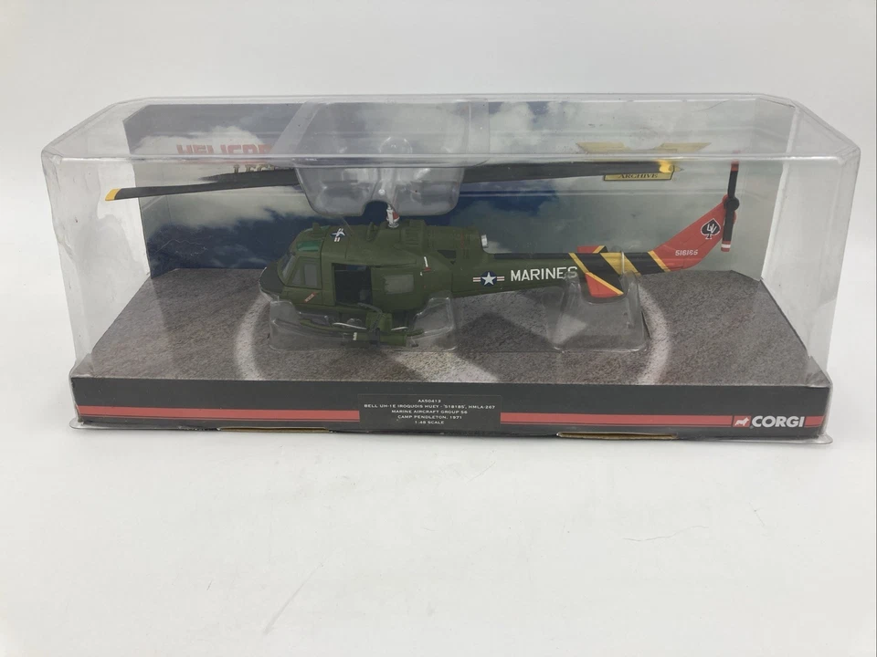 Corgi Bell UH-1E Huey Assault Helicopter USMC HMLA-267 Camp Pendelton, CA 1:48 - Image 1 of 4