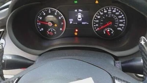 18 STINGER Speedometer - Picture 1 of 4