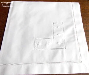 SERVIETTES DE TABLE BRODEES MAIN PLUMETIS BLANCS  LOT DE 6*** - Imagen 1 de 1