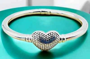 925 Sterling Silver Dotted Heart 6.75" Bracelet - Lightweight Bangle 1292 - Picture 1 of 4