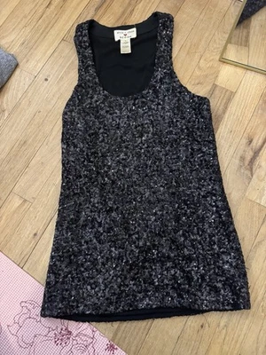 Топ Alice And Olivia черный с блестками майка размер маленький 265 долл. США - Изображение 1 из 4