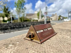 ANTIKER ART DECO KUPFER EWIGER BÜRO SCHREIBTISCH EMPFANGSKALENDER VON LLANDUDNO - Bild 1 von 16