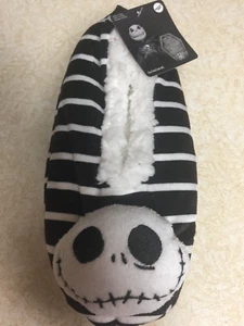 NWT Women's 'The Nightmare Before Christmas' Fleece Slipper Socks w/Grippers M/L - Picture 1 of 2