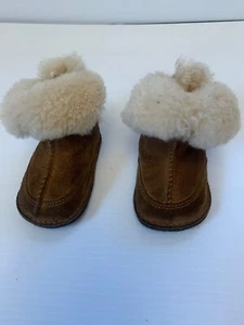 UGG Australia Baby's Boo Sheepskin Bootie Unisex 5206 S preowned - Picture 1 of 5