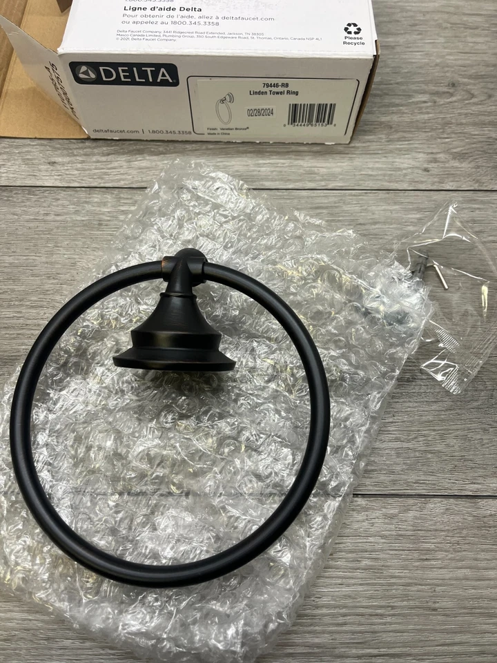 Anel de toalha Delta em bronze veneziano 79446-RB - Imagem 1 de 1
