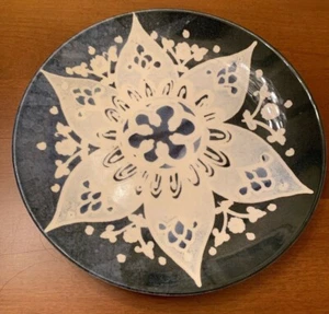 Southern Living Set Of 8 Earthenware 8.25" Blue/Wht Salad Dessert Plates Dishes - Picture 1 of 5