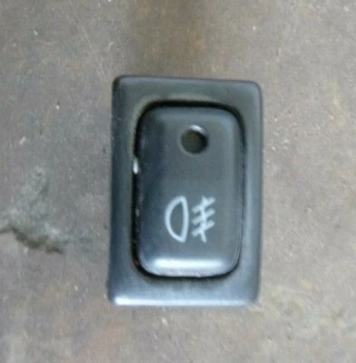 Holden Cruze YG 02-06 Fog Light Switch - image 1 of 3