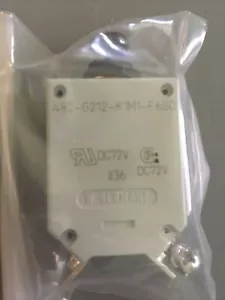 482-G212-K1M1-A1S0-10A PUSH BUTTON CIRCUIT BREAKER BY E-T-A New German Made - Picture 1 of 4