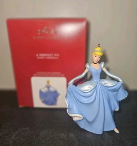 Hallmark Keepsake "'A Perfect Fit Disney Cenicienta 2020 adorno ENVÍO GRATUITO - Imagen 1 de 4