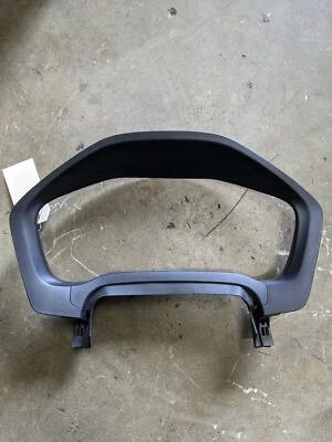 Instrument Speedometer Cluster Bezel Trim Cover 77200-T7J 2016 Honda HR-V 17-21 - Imagem 1 de 4