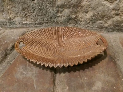 Antigua bandeja ovalada de mercancías de la Selva Negra del siglo XIX con helechos de madera tallados a mano, asas Foto 1 de 4