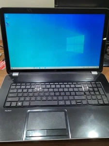 HP Pavilion 17-E123CL cracked screen - Afbeelding 1 van 5