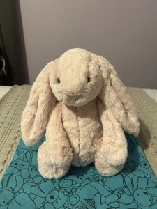 Jellycat Medium Bashful Blush Bunny New With Tags 100% Authentic - Picture 1 of 4