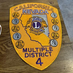 LIONS CLUB Kalifornien/Nevada District 4 12"x9" gestickter Vintage Aufnäher - Bild 1 von 2
