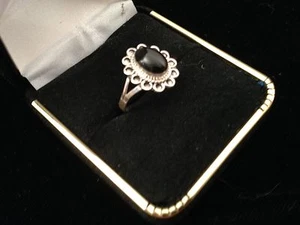 Sterling Silver w Oval Black Stone WOMENS RING size 6.5 - Picture 1 of 5