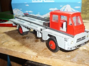 ANCIEN JOUET DINKY TOYS SUPERTOYS CAMION SAVIEM S 7 PORTE FER 1/43 SINPAR TOLE - Foto 1 di 14