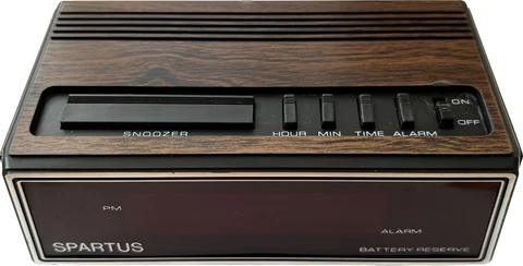 Retro Vintage SPARTUS Digital Alarm Clock  Snooze Model #1108 Battery Backup Cover
